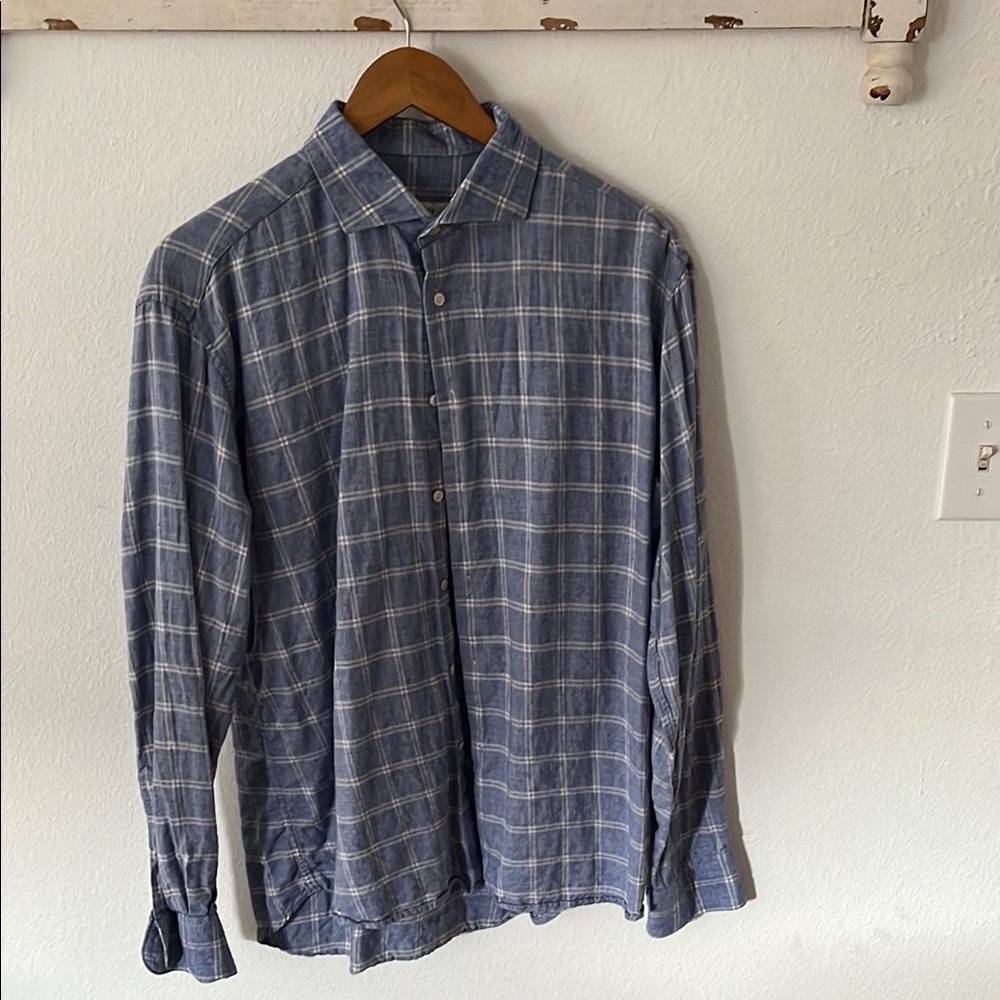 Blue Casual Button Down Shirt with Timeless Style
